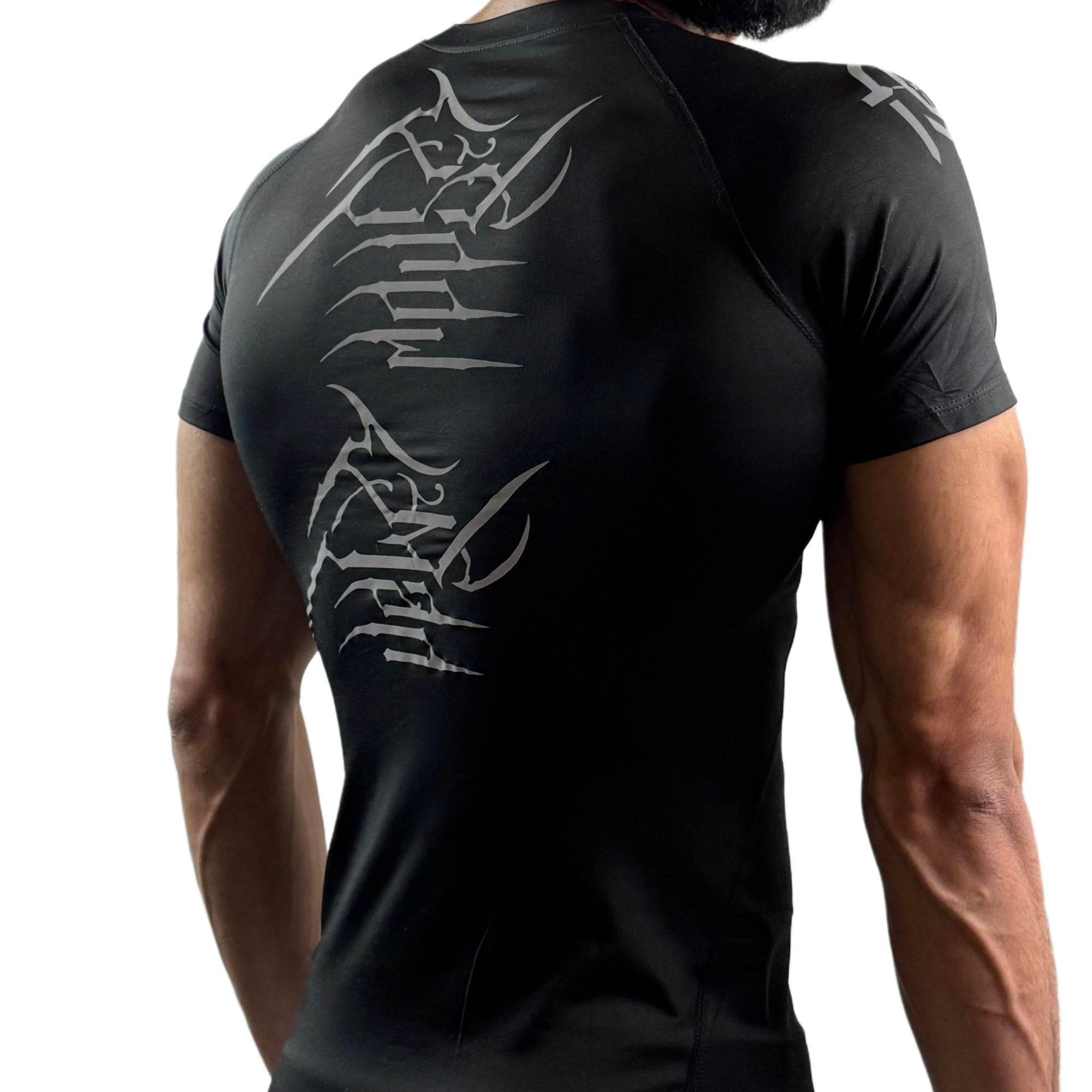 PLUDYNA SNOWMAN – Black Compression Tee